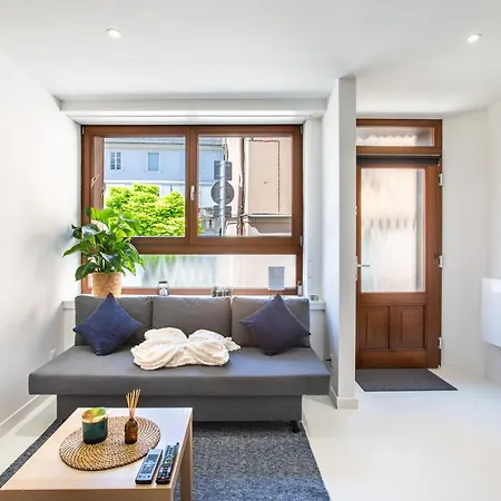 Le 13 -ideal Pros -altkirch Hypercentre -gare 10 Min A Pied -fibre Debit -38 M2 -chambre Separee -coin Salon- Cuisine Equipee- Lave-linge- Arrivee Autonome- Entree Independante- Rez-de-chaussee- Sundgau Διαμέρισμα